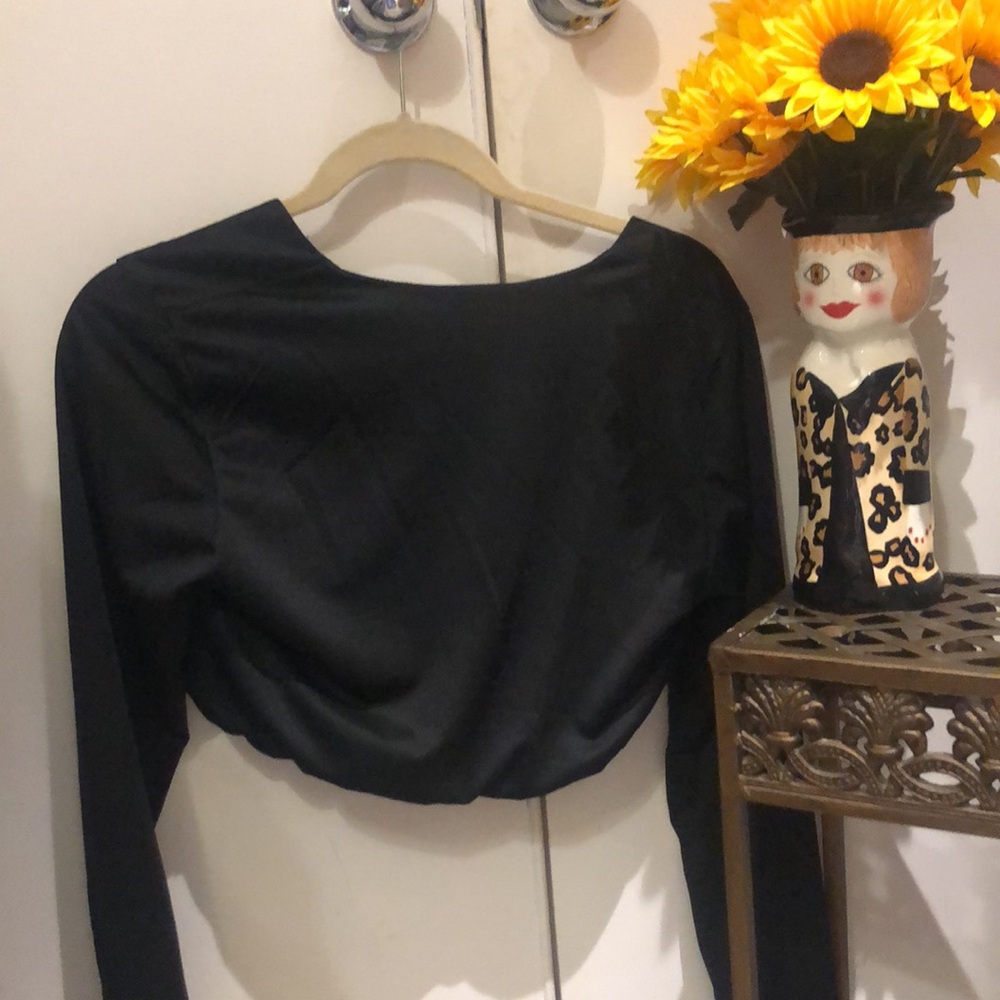 Sexy black crop top with lion hardware with built-in bra cups. - Picture 13 of 14